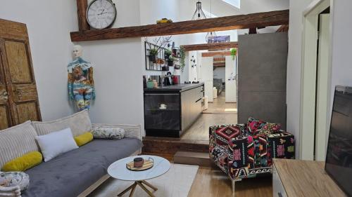 Funky Stylish Penthouse, Ljubljana (photo 10)