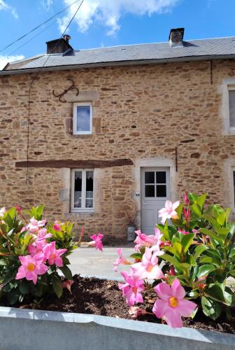 La Maison des Rosiers - Le Clottou