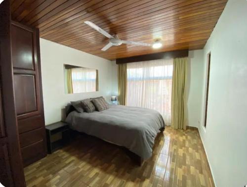Tico Airport B&B in Cristo Rey