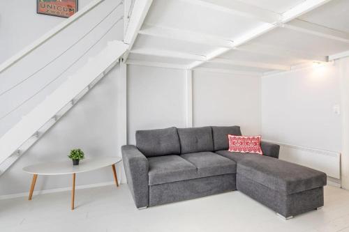 Lovely & Cozy AirCon home - image 12