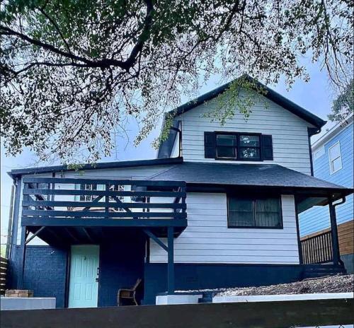 2 Mins Walk To Benz Stadiumarcade Game Sleeps 11 in Vine City