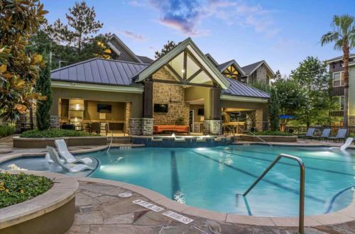 Resort Style Apartment/Home - The Woodlands - image 3