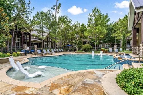 Resort Style Apartment/Home - The Woodlands - image 13