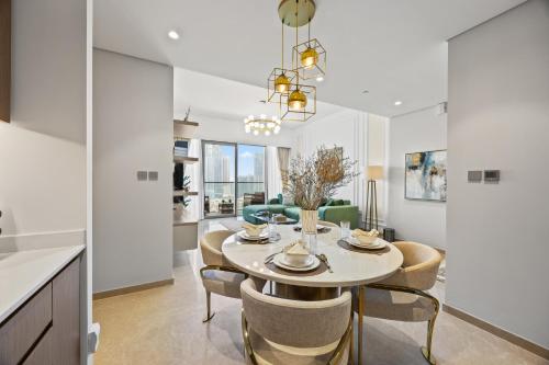 Burj Khalifa and Dubai Fountian Direct View - Luxury 2BR Flat - Downtown Dubai, Dubai (photo 10)