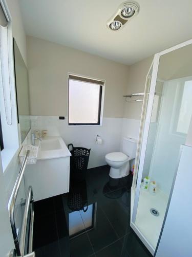 Quiet, peaceful Green Bay house, Auckland (fotografie 5)