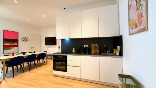 BeckHomes Munich- Stylish Central Apartments & Large Units - Up to 18 Guests, 7BR, 210 sqm, Monachium (zdjęcie 3)