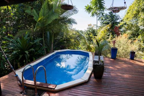 Magic Mena Rainforest Retreat by Tiny Away in Mena Creek