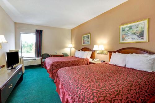Queen Room with Two Queen Beds - Disability Access/Non-Smoking
