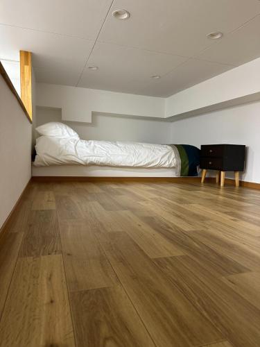 101 Melon Home 難波日本橋 徒歩10分 黒門市場 徒歩5分 心斎橋 1駅 広いお部屋