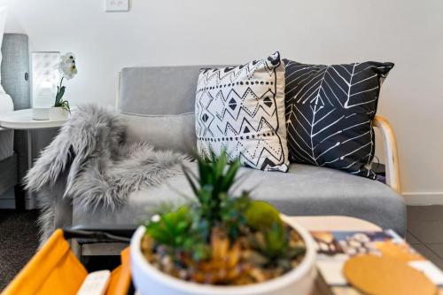 1 BR Heritage Stay - 1 Min Walk to Flinders Station - image 3