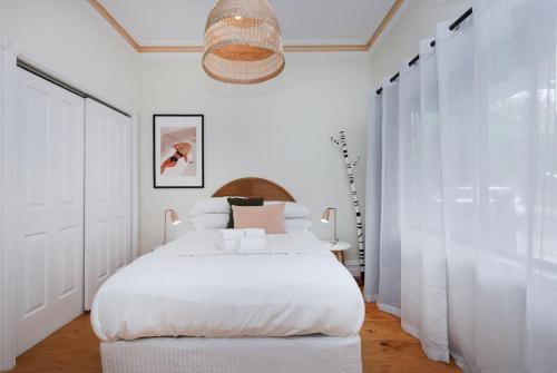 2BR Family Home - A Charming Yarraville Getaway in 亞拉維爾