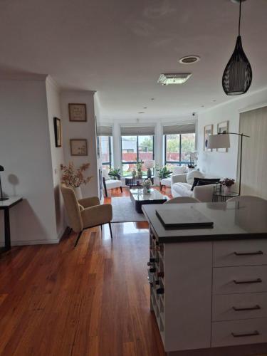 مطبخ, Venus Place 2 in Hillside