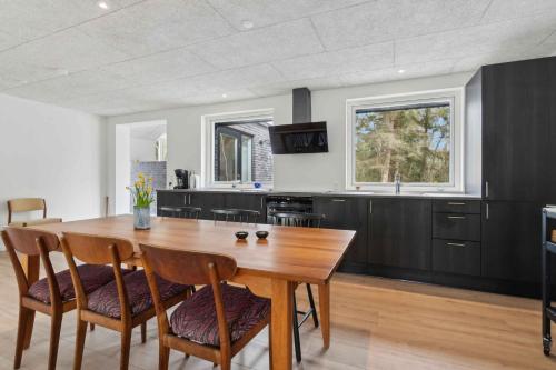 Comoditats, Holiday Home In 1St Row By The Limfjord in Thyholm