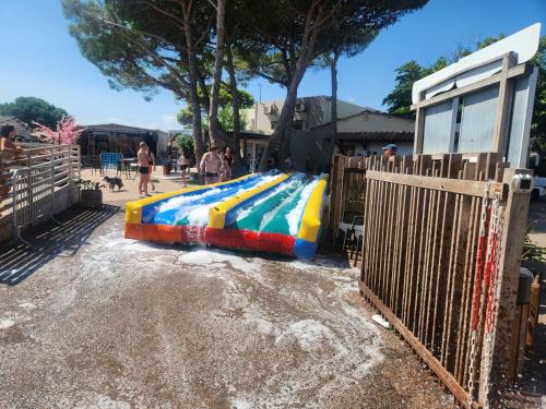 isomatten camping Camping- & Isomatte aufblasbar, 10 cm, integrierte Pumpe