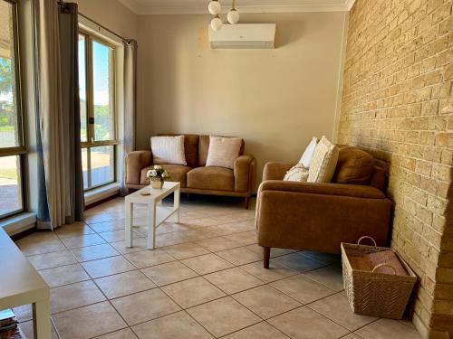 Carnarvon 3BR & 2BA Holiday House in 卡那封