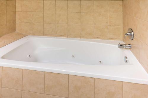 Global Inn in Coos Bay