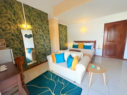 KOA Hotel Room Type - Standard Suite