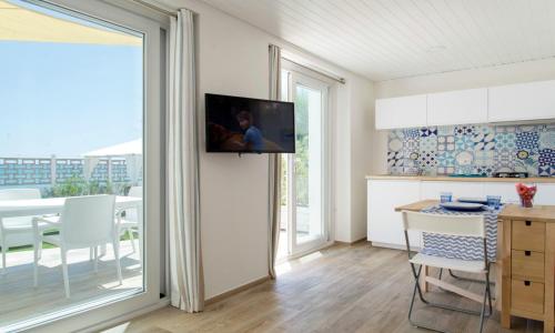 2 bedrooms, 4 beds
