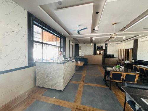 New Baba Ramdev Hotel & Restaurant in Balotra