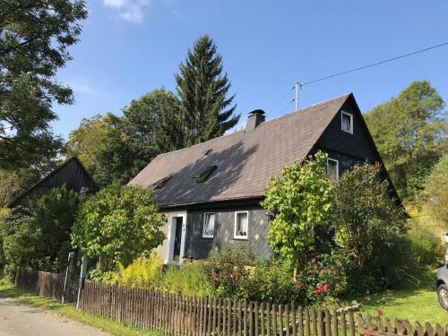 Ferienwohnungen Alte Schmiede in Wallenfels, Deutschland