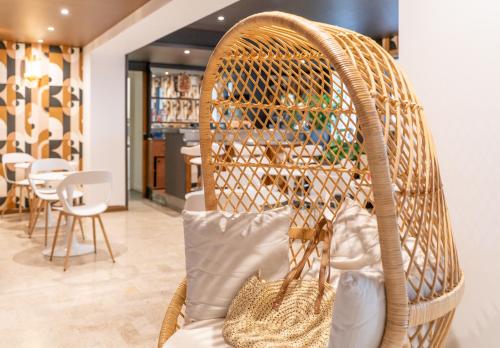 オテル コンテ ドゥ ニース