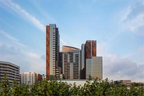 DoubleTree by Hilton Dubai M Square Hotel & Residences, Dubai