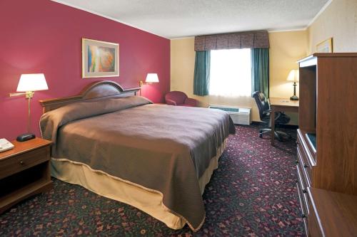 1 queen bed