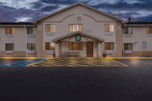 Quality Inn & Suites Howe - Sturgis - 편의 시설/서비스
