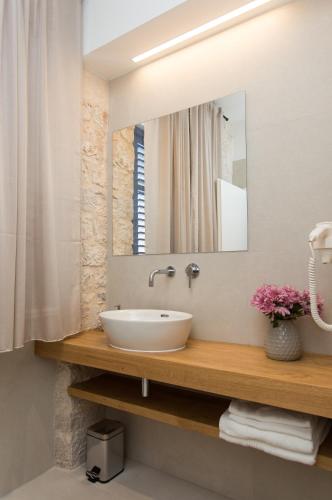 Bifora Heritage Hotel - image 9