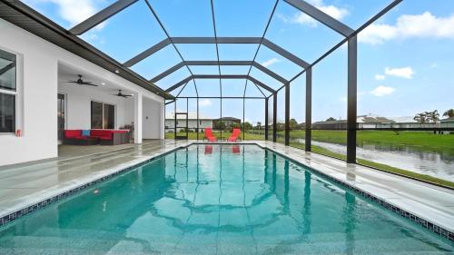 Modern Florida Escape