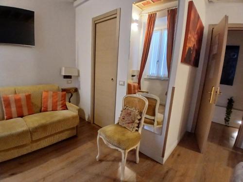 Excellent Trinity Rooms – Rome