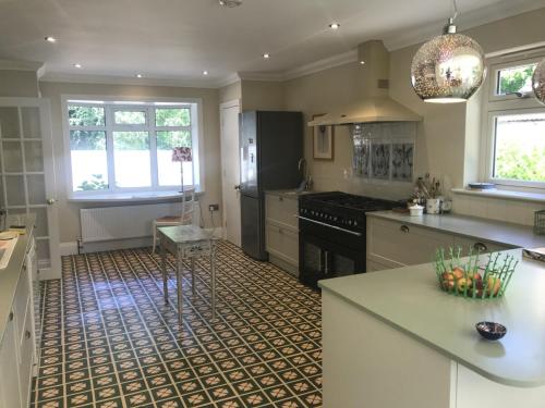 Kitchen, Lovely Family Holiday Home in Bonchurch in Ventnor East