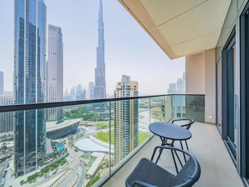 TRPS - Act One Act Two Towers, Downtown Dubai - 3BR Plus Maid with Iconic Burj Khalifa View, Dubaj