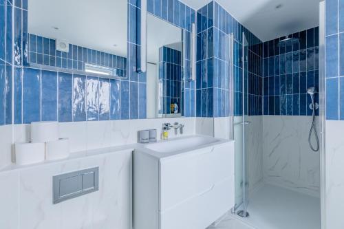Refined 2BD Flat Between Westminster and Chelsea - image 2