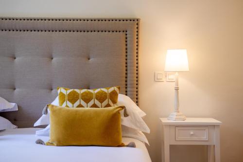 Deluxe Queen Room - Main Building/Non-Smoking