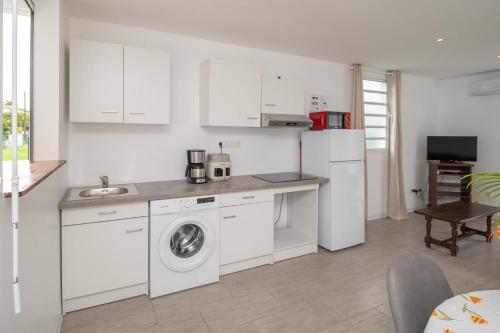 Kitchen, La fleur des iles - Maison Climatise pour 4 in Morne-A-l'Eau