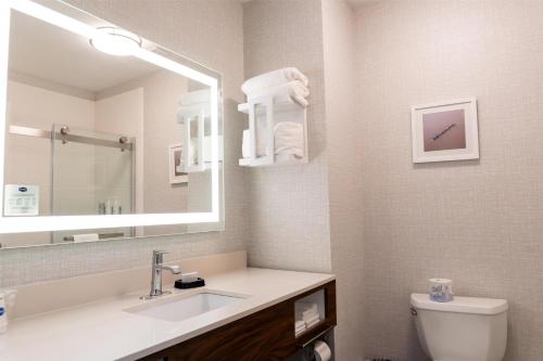 Hampton Inn Turnersville - image 14