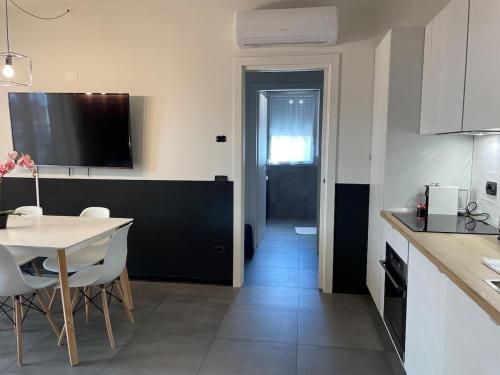 CITY CENTER - Modern flat with PARKING and WIFI - Apt B, Bergamo (fotografie 10)