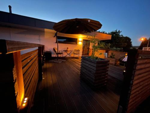 B&S-Apartment 100 qm NEU in Bad Lippspringe