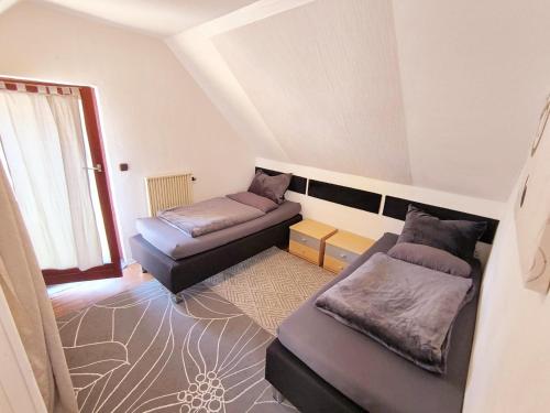 Vieja Casita de huespedes con Escaleras in Ober-Ramstadt