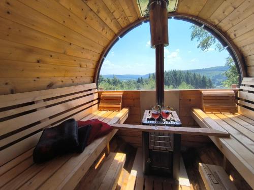 Saun, Natur und Wellness ''auf der Hardt'' -Jacuzzi- Sauna- Kinderausstattung- Alleinlage im Wald in Murlenbach