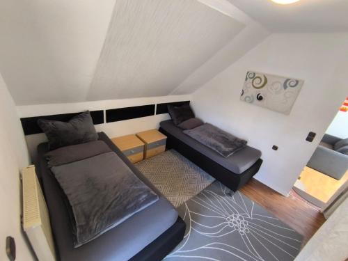Vieja Casita de huespedes con Escaleras in Ober-Ramstadt