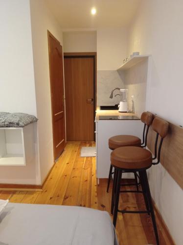 Cozy and centrally located studio apartment, Брюссель (фото 3)