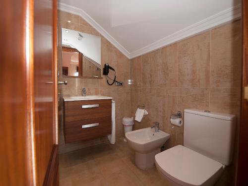 Pensión Residencia A Cruzán - image 6