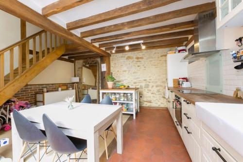 Beautiful Apartment With Terrace Near Bastille - Location saisonnière - Paris