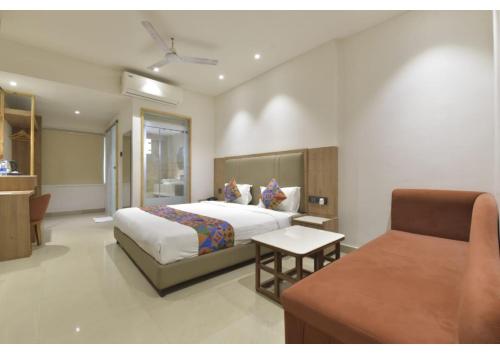  Hotel Surya in จาบาลปุร์