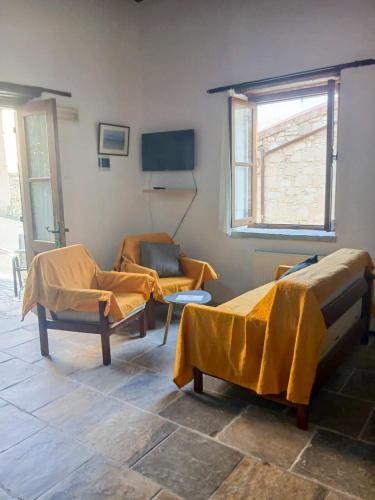 Iekārtas, Traditional Cozy Retreat in Skarinou