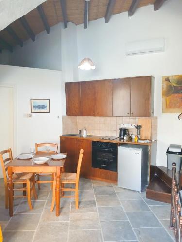 virtuve, Traditional Cozy Retreat in Skarinou