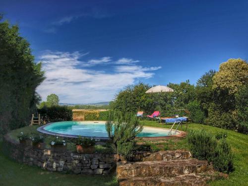 Úszómedence, Apartment in Tuscany near Lake Trasimeno in Fasciano