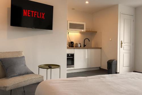 Le Majestueux Calme Central Chic in Le Creusot